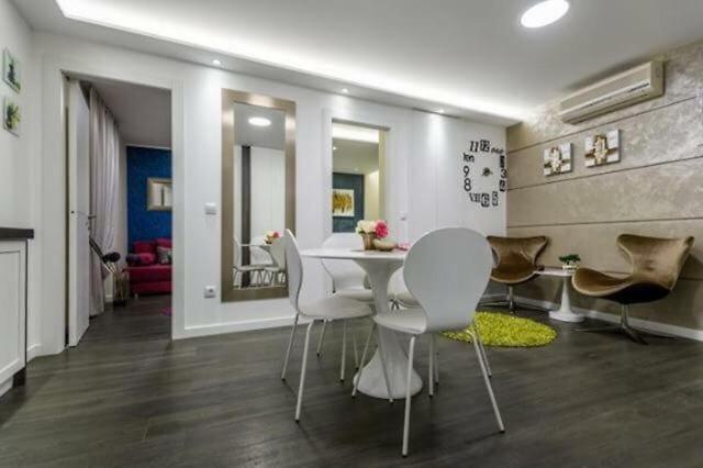 Castello -centar Apartman Zára